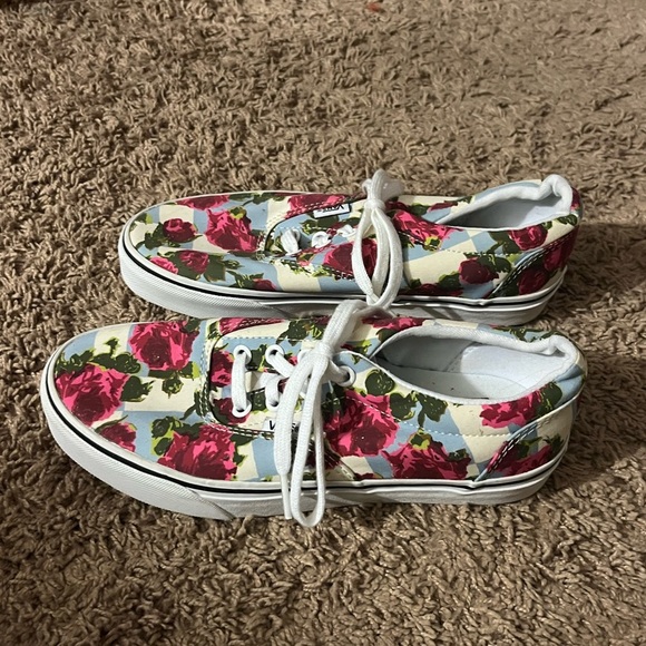 New Vans Floral Sneakers - Picture 2 of 8